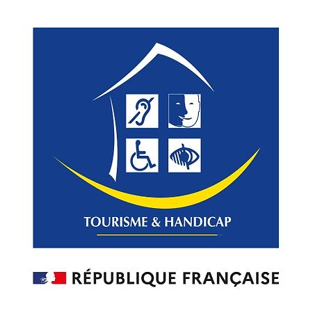 Вилла Le Domaine Des Saules Richebourg  Экстерьер фото