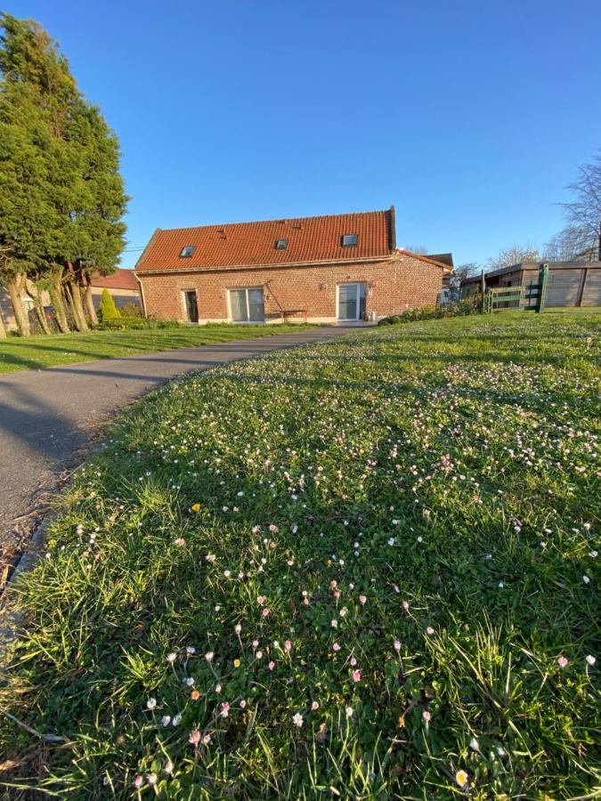 Вилла Le Domaine Des Saules Richebourg  Экстерьер фото