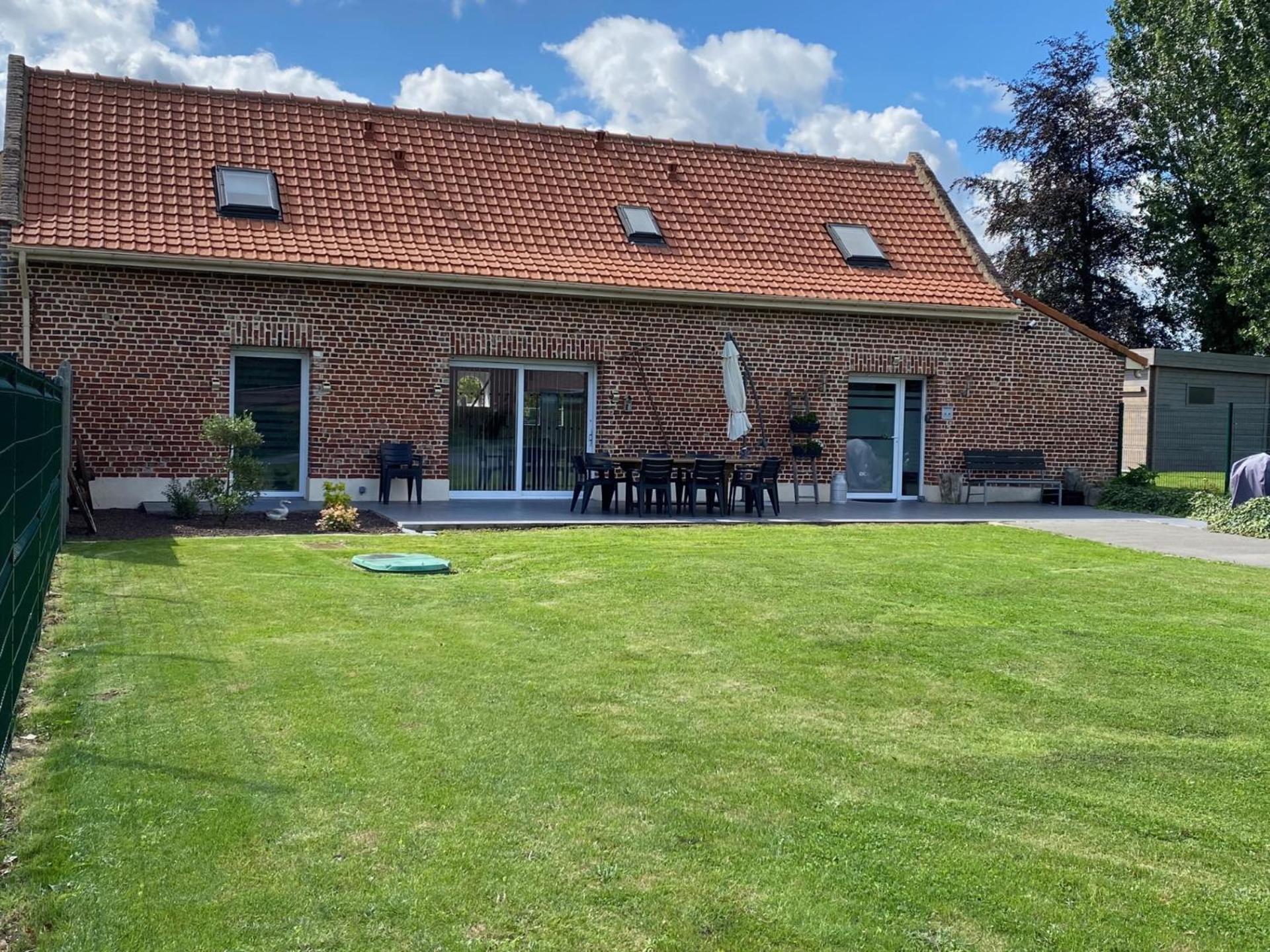 Вилла Le Domaine Des Saules Richebourg  Экстерьер фото